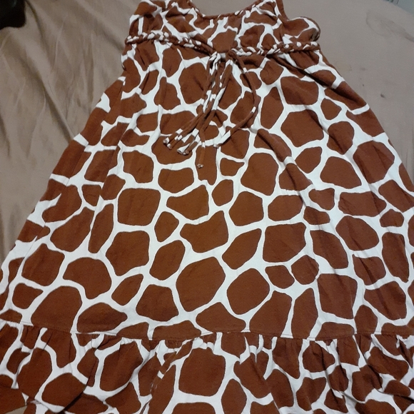 Size 10-12 - Picture 3 of 5